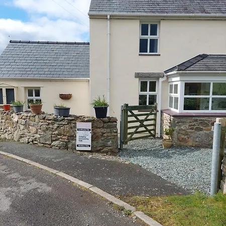 Gadlys Cottage Sea Views Dog Friendly Holyhead Exterior photo