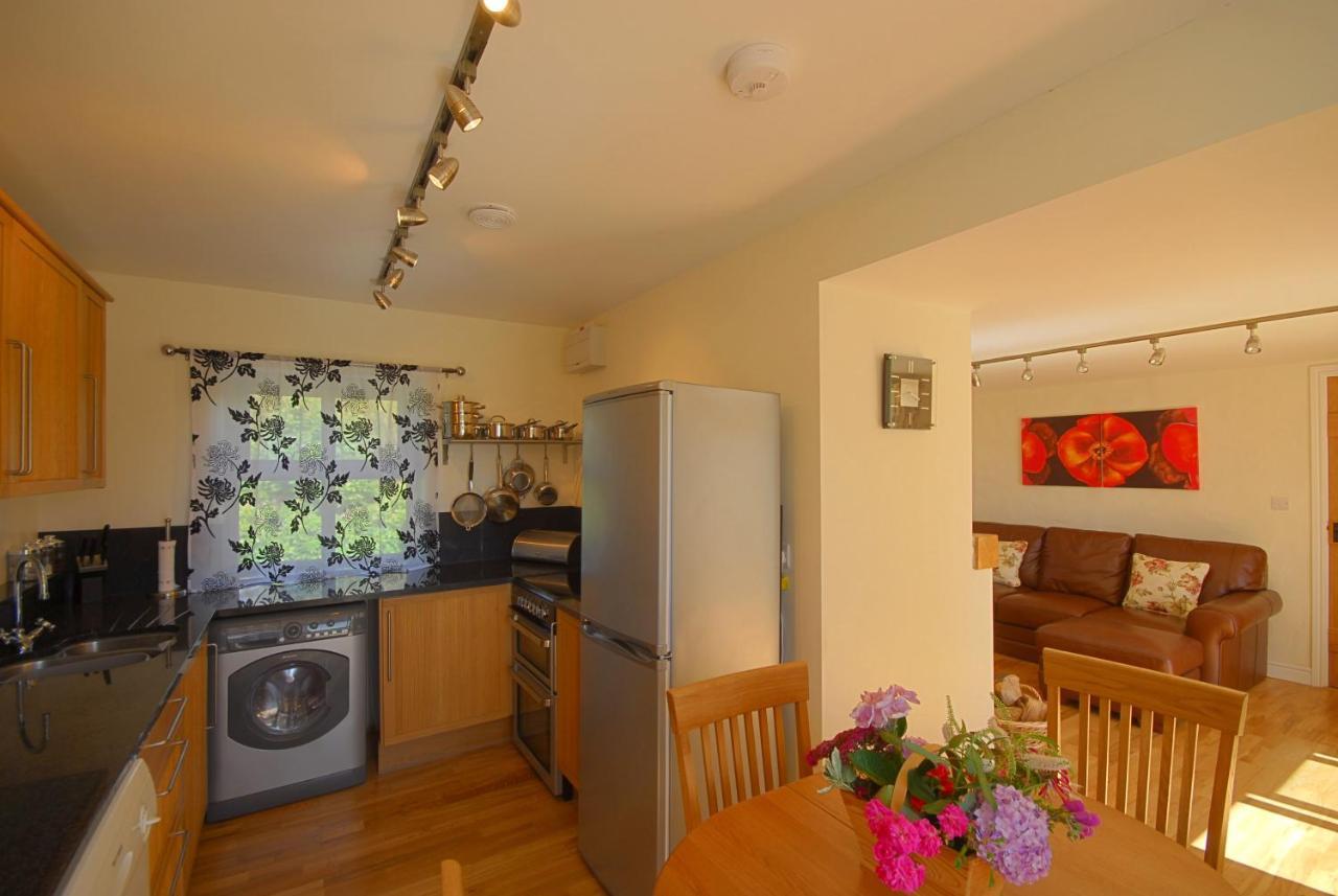 Gadlys Sea Views Dog Friendly Holiday home *
