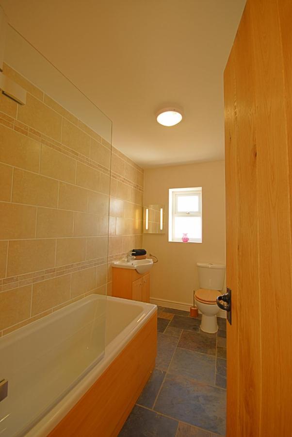 Gadlys Sea Views Dog Friendly